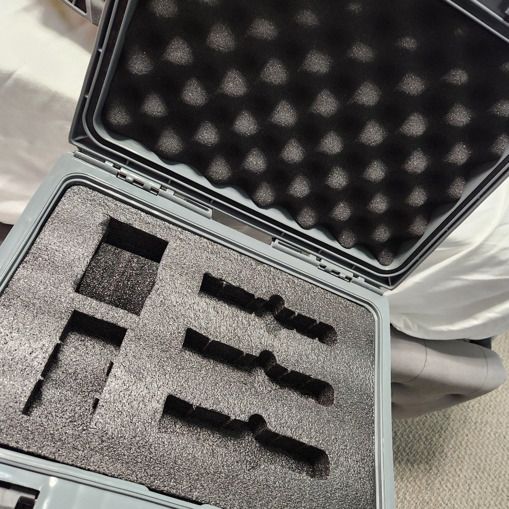 Invicta Case - image 2